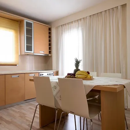 Leste Luxury Homes
